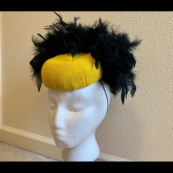 Fascinator hat pill box ! Hand made gorgeous main image 5